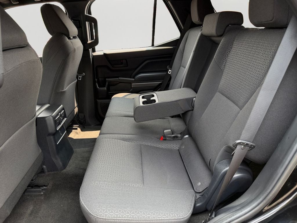 2025 Toyota 4Runner SR5 W/ 3RD ROW SEATING!