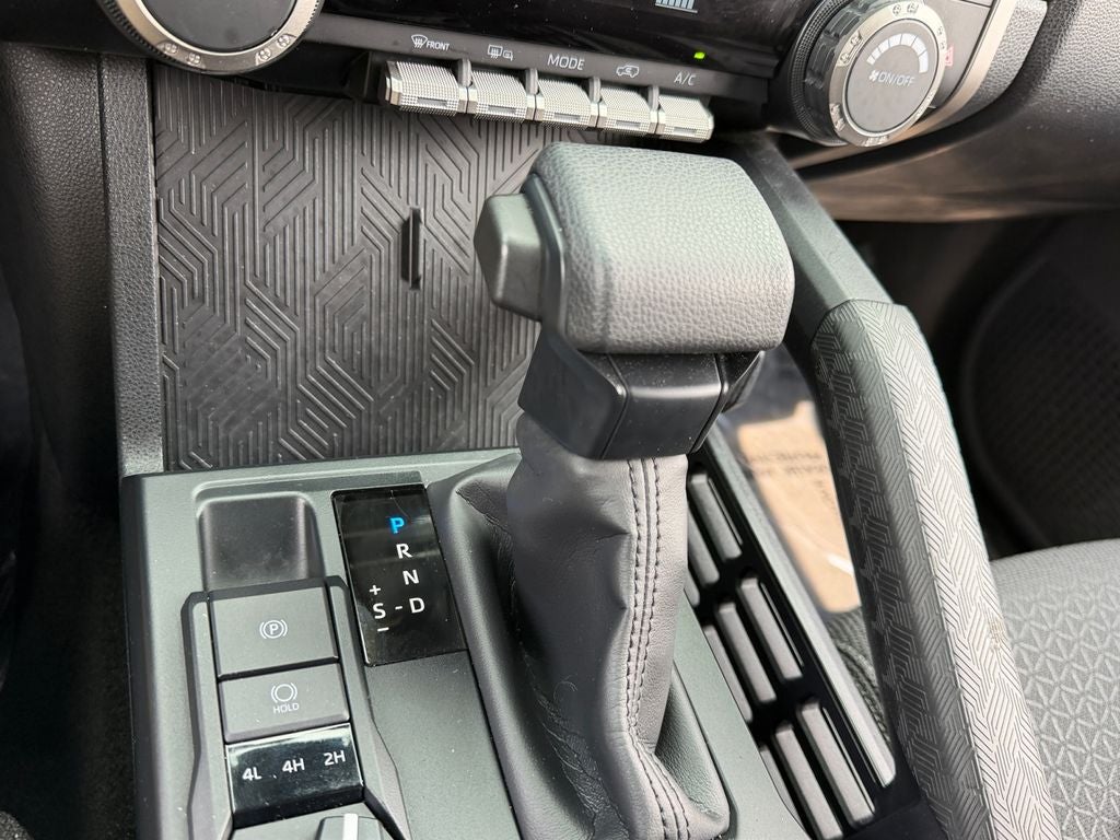 2025 Toyota 4Runner SR5 W/ 3RD ROW SEATING!