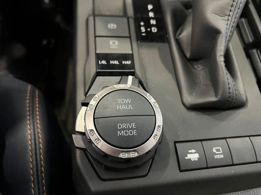 2025 Toyota 4Runner i-FORCE MAX Hybrid Platinum