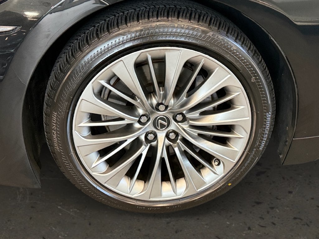 2020 Lexus LS 500 Base 500 Base LUXURY PACKAGE & MARK LEVINSON AUDIO!