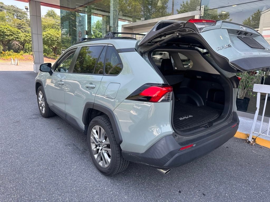 2019 Toyota RAV4 XLE Premium