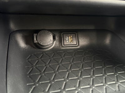 2025 Toyota RAV4 Plug-In Hybrid SE