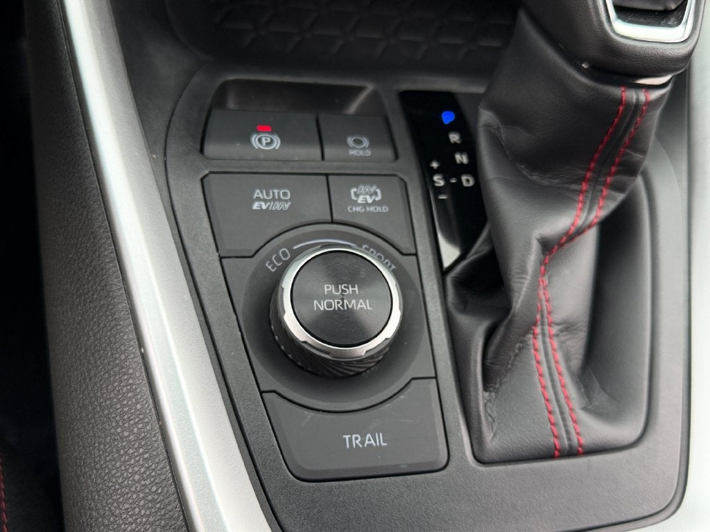 2025 Toyota RAV4 Plug-In Hybrid SE