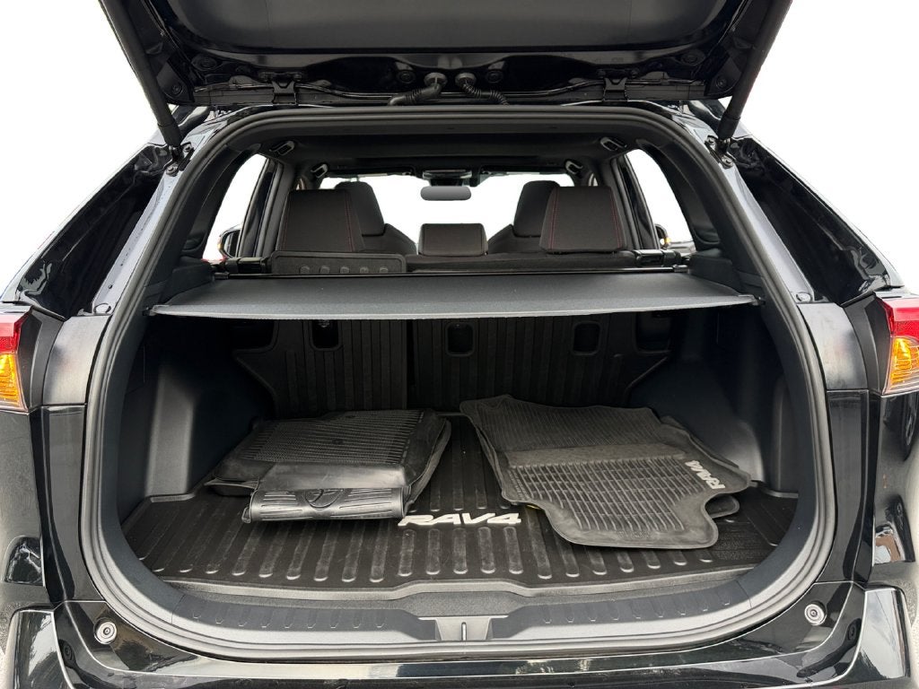 2025 Toyota RAV4 Plug-In Hybrid SE