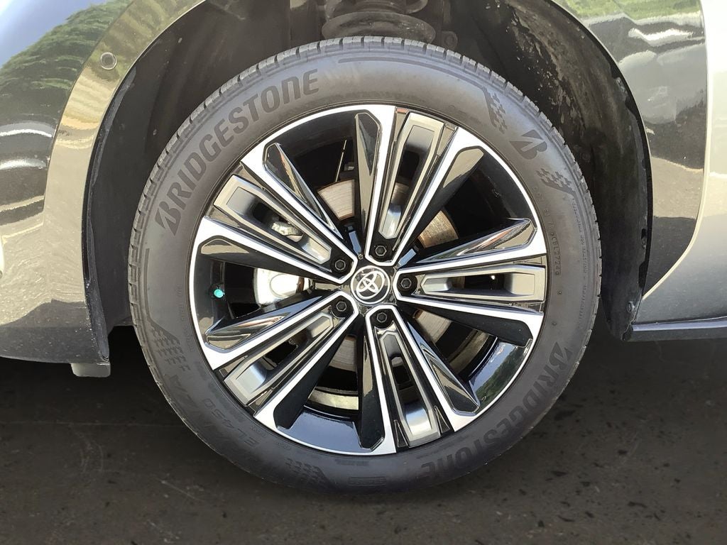 2024 Toyota bZ4X Limited