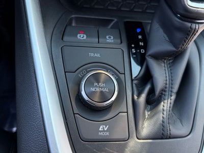 2025 Toyota RAV4 Hybrid XLE Premium