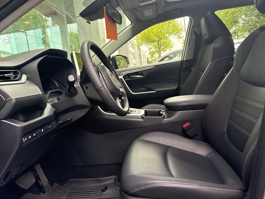 2025 Toyota RAV4 Hybrid XLE Premium