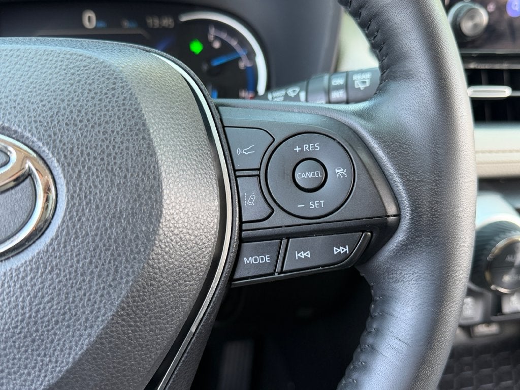2023 Toyota RAV4 Hybrid XLE Premium