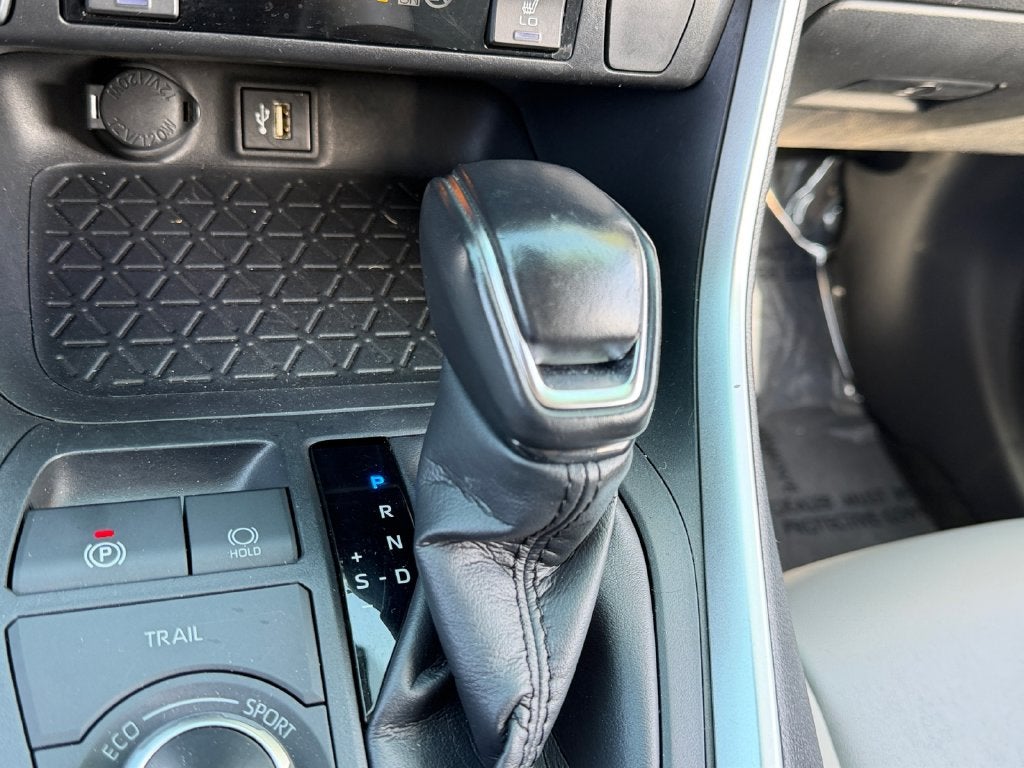 2023 Toyota RAV4 Hybrid XLE Premium
