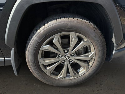 2023 Toyota RAV4 Hybrid XLE Premium