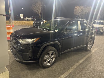 2025 Toyota RAV4 Hybrid XLE