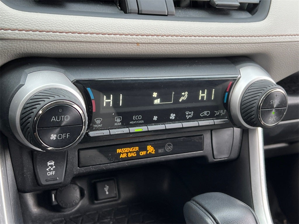 2020 Toyota RAV4 Hybrid XLE