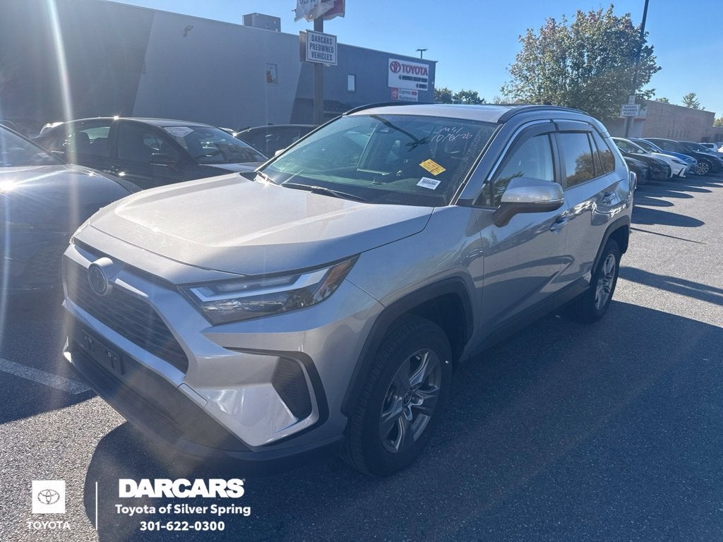 2023 Toyota RAV4 Hybrid XLE W/ SUNROOF!