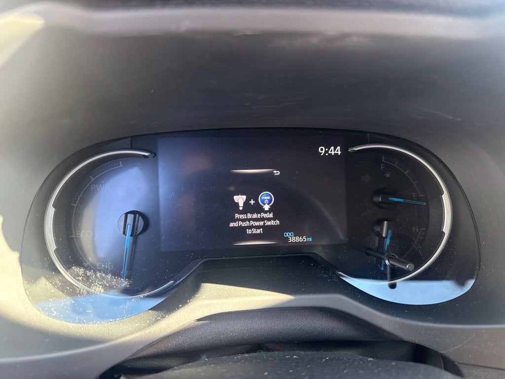 2023 Toyota RAV4 Hybrid XLE W/ SUNROOF!