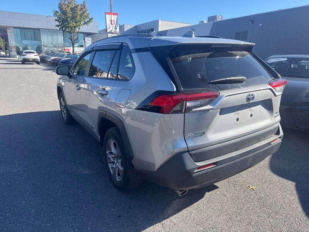 2023 Toyota RAV4 Hybrid XLE W/ SUNROOF!