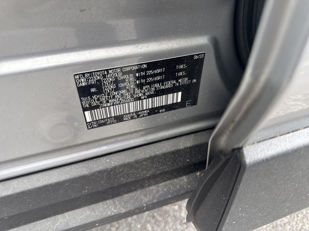 2023 Toyota RAV4 Hybrid XLE