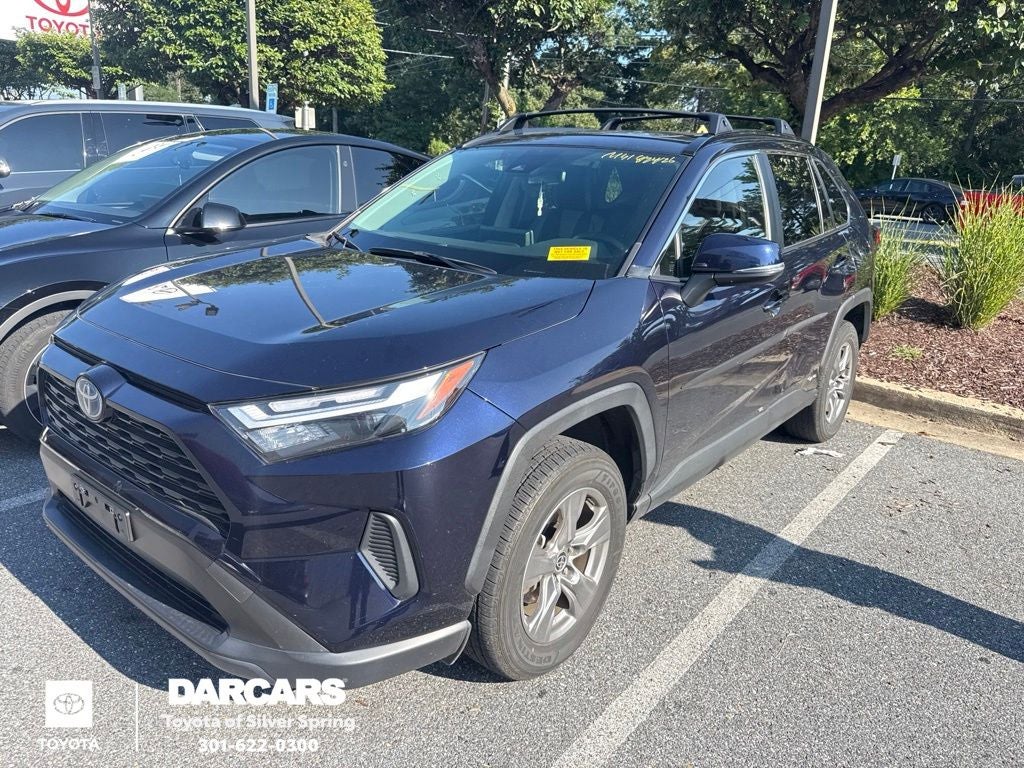 2023 Toyota RAV4 Hybrid XLE W/ SUNROOF!