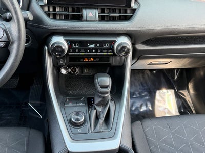 2023 Toyota RAV4 Hybrid XLE W/ SUNROOF!