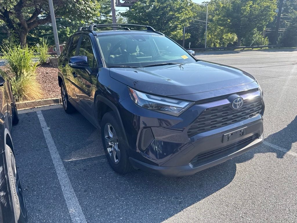 2023 Toyota RAV4 Hybrid XLE W/ SUNROOF!