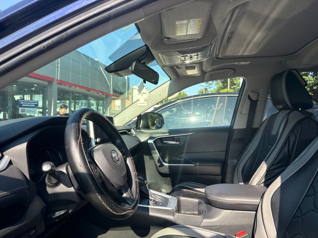 2023 Toyota RAV4 Hybrid XLE W/ SUNROOF!