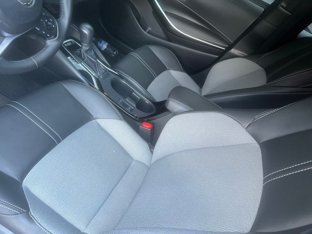 2025 Toyota Corolla Hatchback XSE