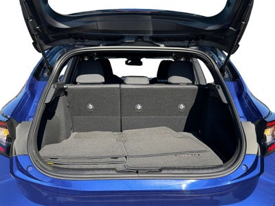 2025 Toyota Corolla Hatchback SE