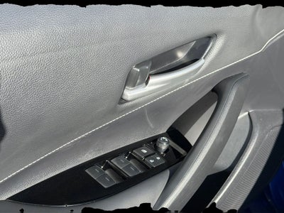 2025 Toyota Corolla Hatchback SE