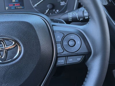 2025 Toyota Corolla Hatchback SE