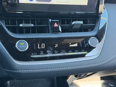 2025 Toyota Corolla Hatchback SE