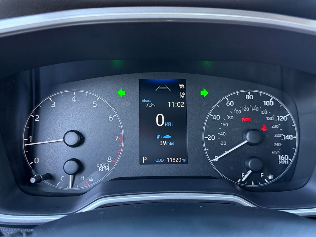 2025 Toyota Corolla Hatchback SE