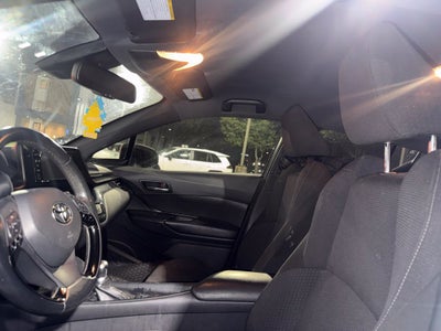 2018 Toyota C-HR XLE Premium