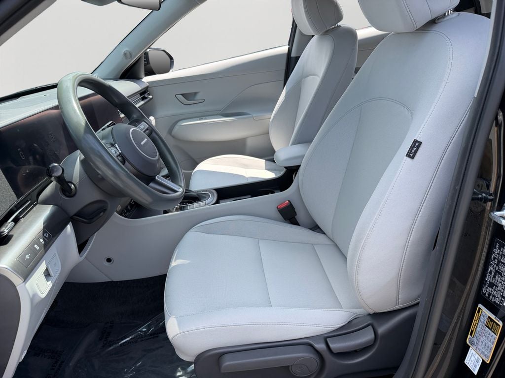 2025 Hyundai Kona SE