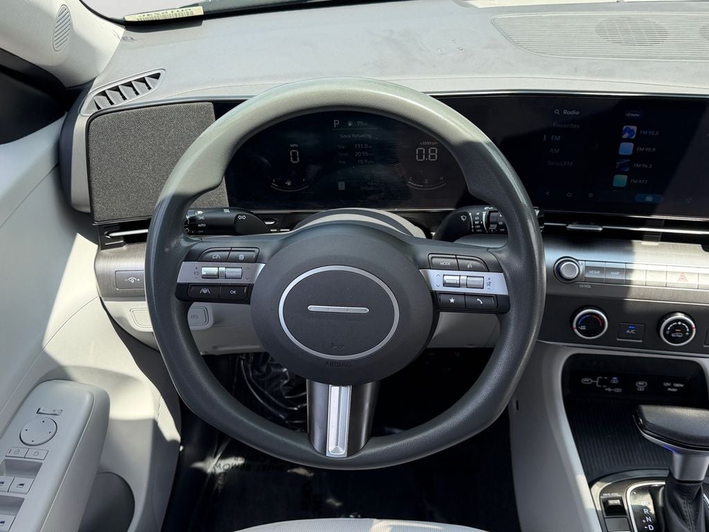2025 Hyundai Kona SE