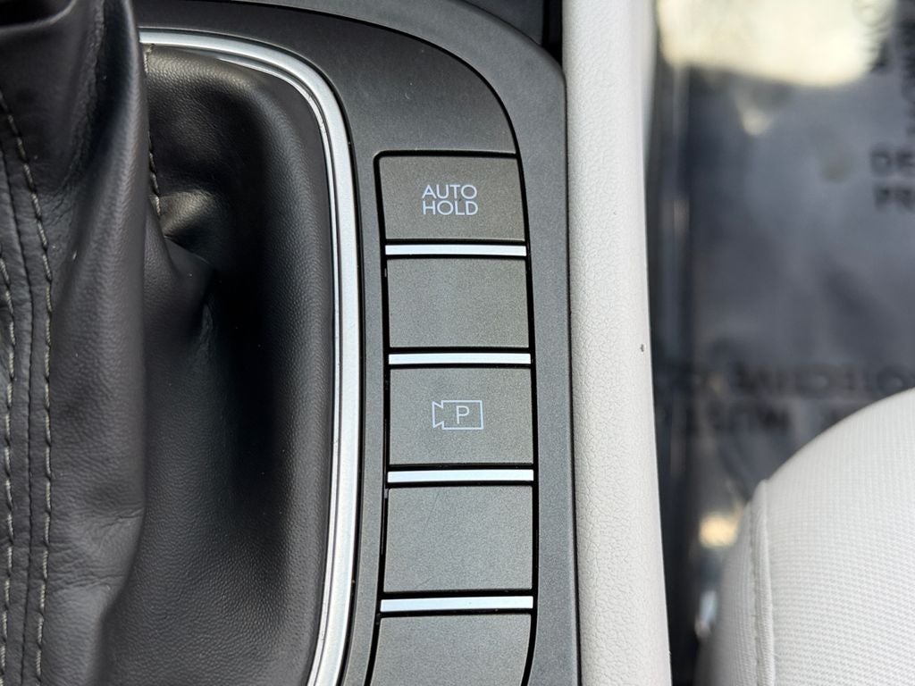 2025 Hyundai Kona SE