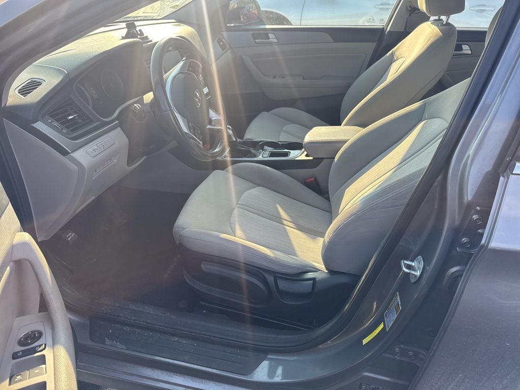 2018 Hyundai Sonata Hybrid SE Great On Gas!