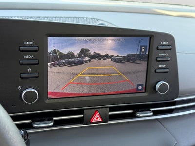 2023 Hyundai Elantra SE