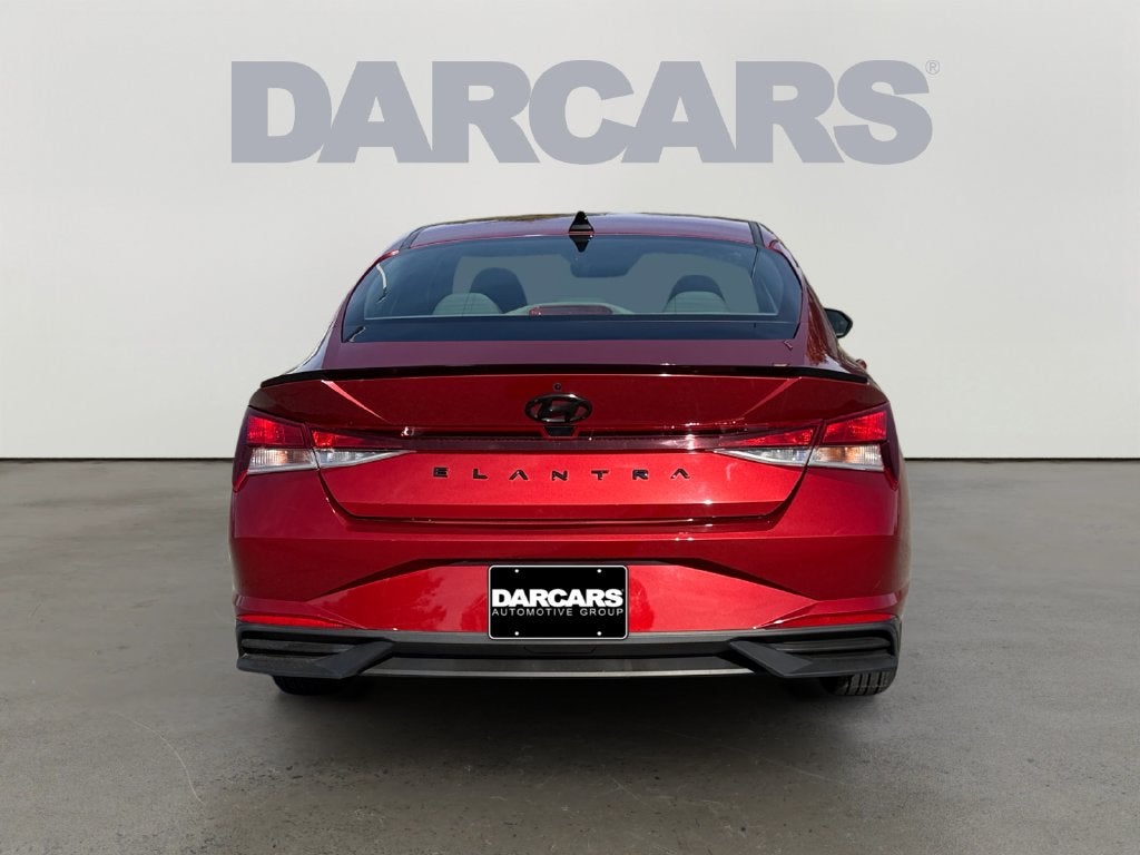 2023 Hyundai Elantra SE