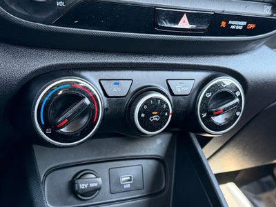 2020 Hyundai Venue SE