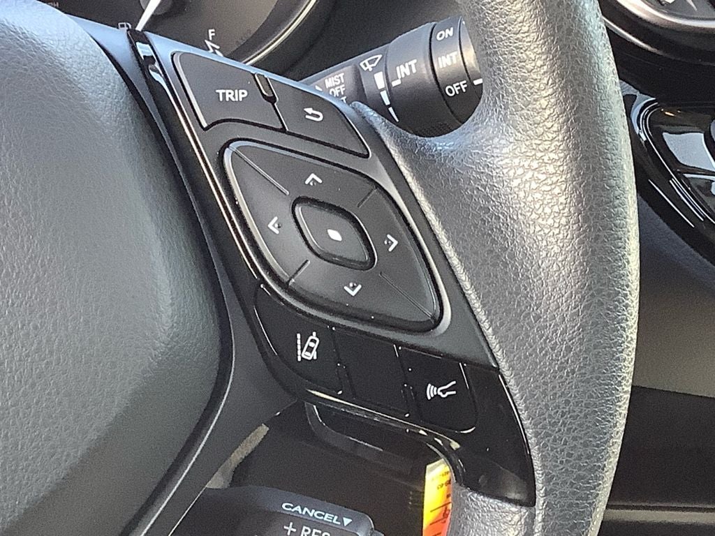 2021 Toyota C-HR LE