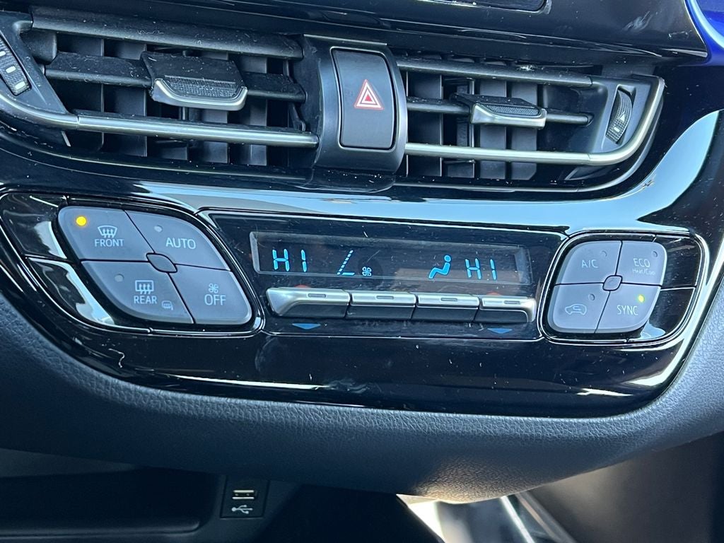 2021 Toyota C-HR XLE Clean Low Miles!