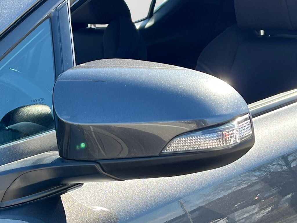 2021 Toyota C-HR XLE Clean Low Miles!