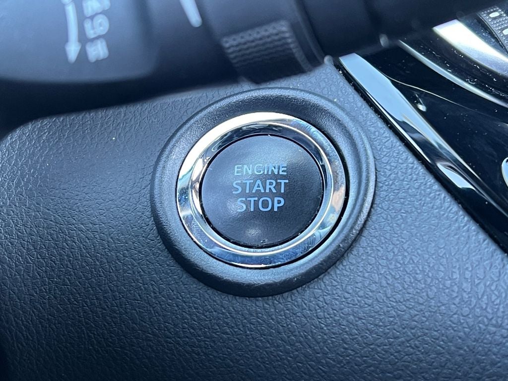 2021 Toyota C-HR XLE Clean Low Miles!