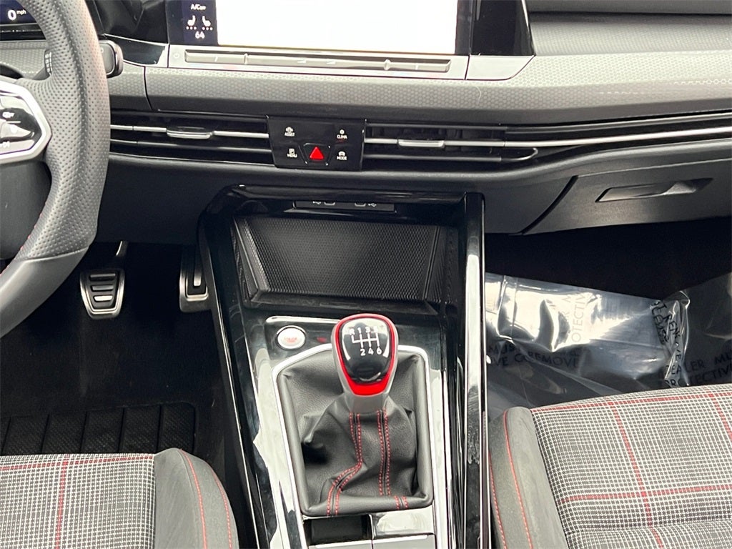 2024 Volkswagen Golf GTI SE