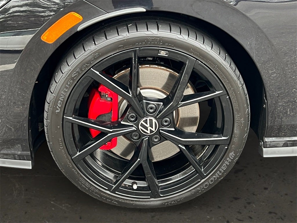 2024 Volkswagen Golf GTI SE