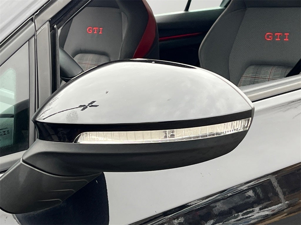 2024 Volkswagen Golf GTI SE