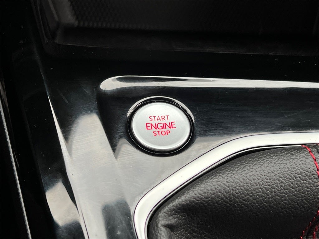 2024 Volkswagen Golf GTI SE