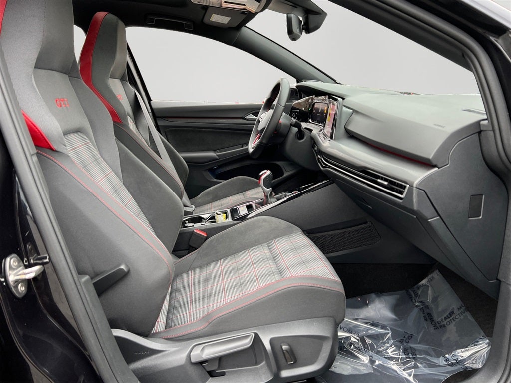 2024 Volkswagen Golf GTI SE