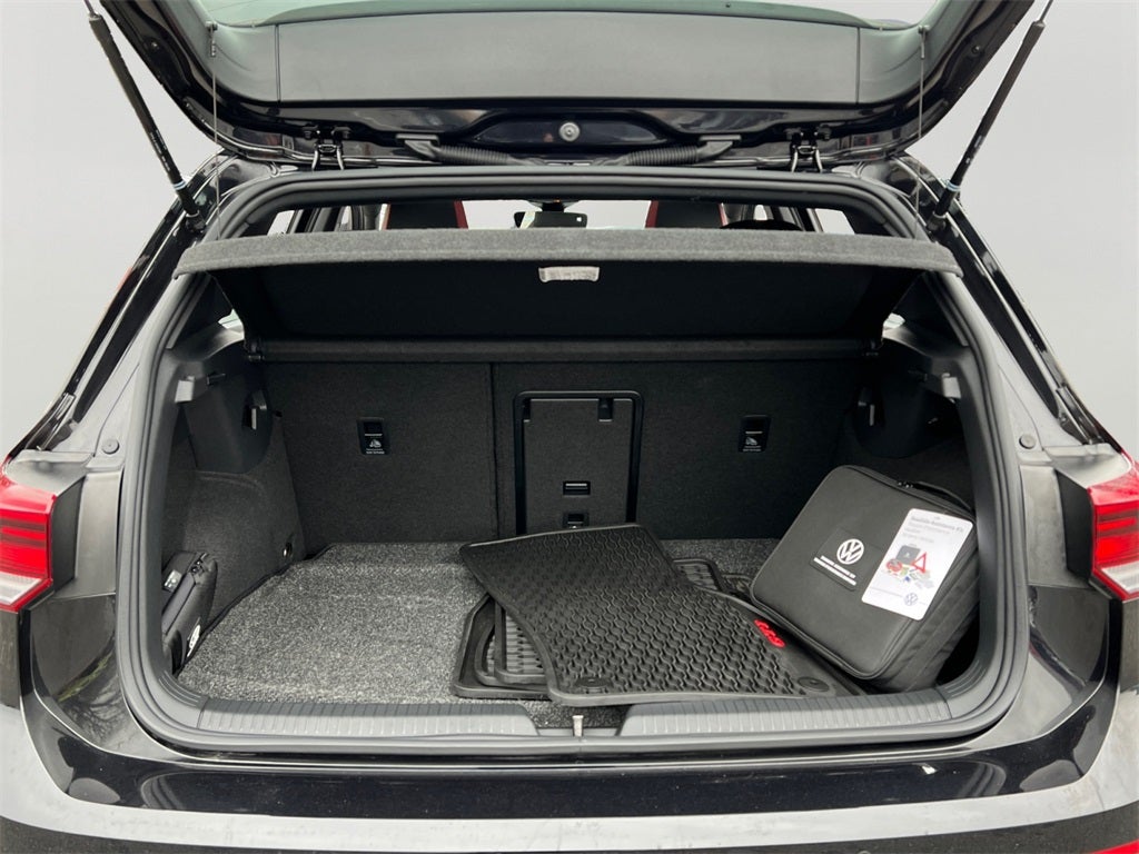 2024 Volkswagen Golf GTI SE