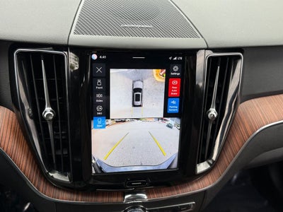 2024 Volvo XC60 B5 Plus Dark Theme
