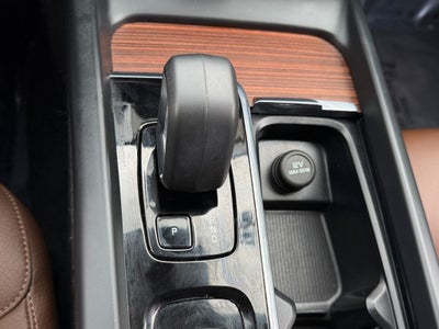 2024 Volvo XC60 B5 Plus Dark Theme